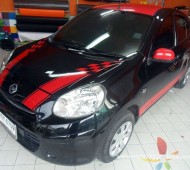 Nissan March สีดำแต่ง Racing RED Design