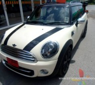 MINI COOPER CLUB MAN ติดฟิล์มหลังคาแก้ว ดำเงาชนิดพิเศษ