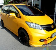 Honda Freed Full Wrap Yellow Colors 020M Oracal