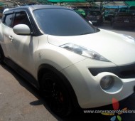 Nissan Juke Half Wrap Black Matte